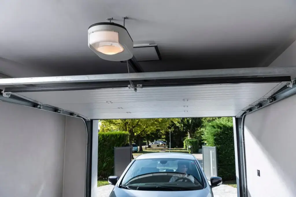 Complete automatische garagepoort oplossing Geluwe