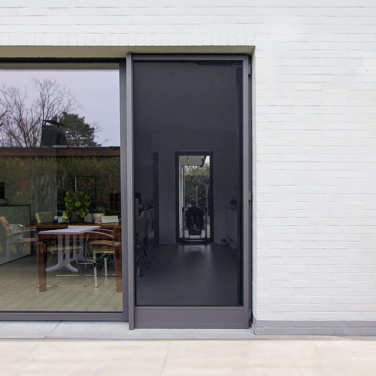 Eosol Starck 45 Slim premium aluminium vliegendeuren zelfsluitend op maat geplaatst door RDT Concept Menen West-Vlaanderen