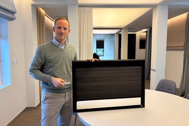 Plisse zonder boren leveranciers - Copahome Frame Fix systeem geplaatst door RDT Concept