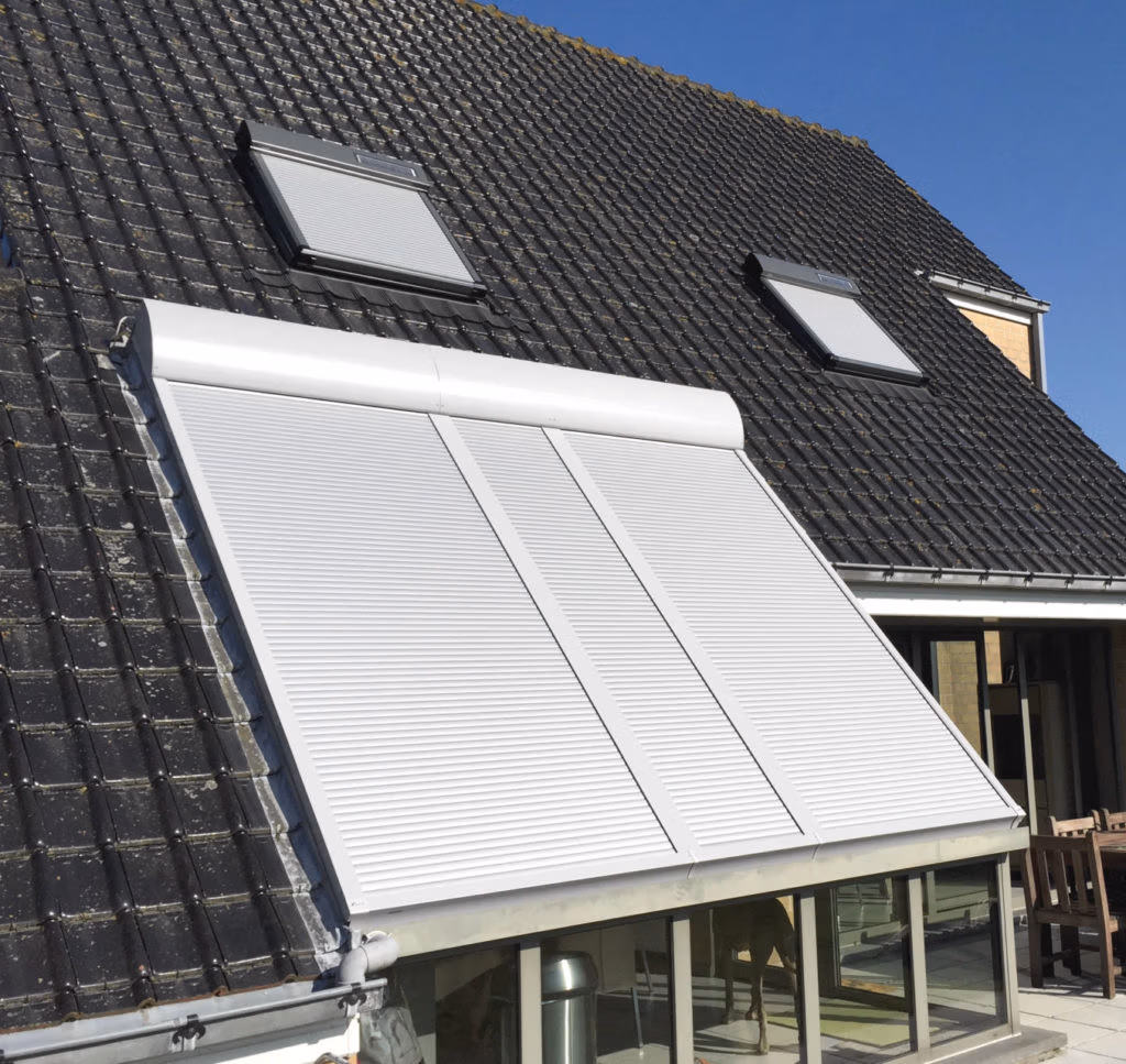 Zonwering voor lichtstraten en glasdaken