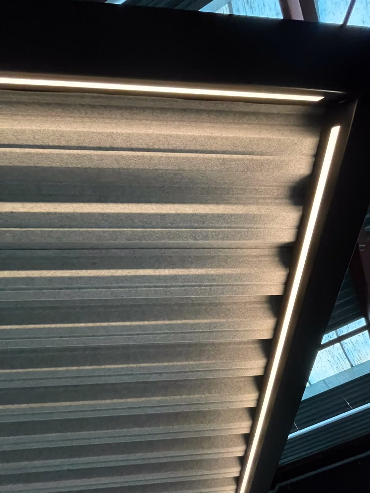 Deponti carport met geïntegreerde LED-verlichting en vast dak – optie bij RDT Concept